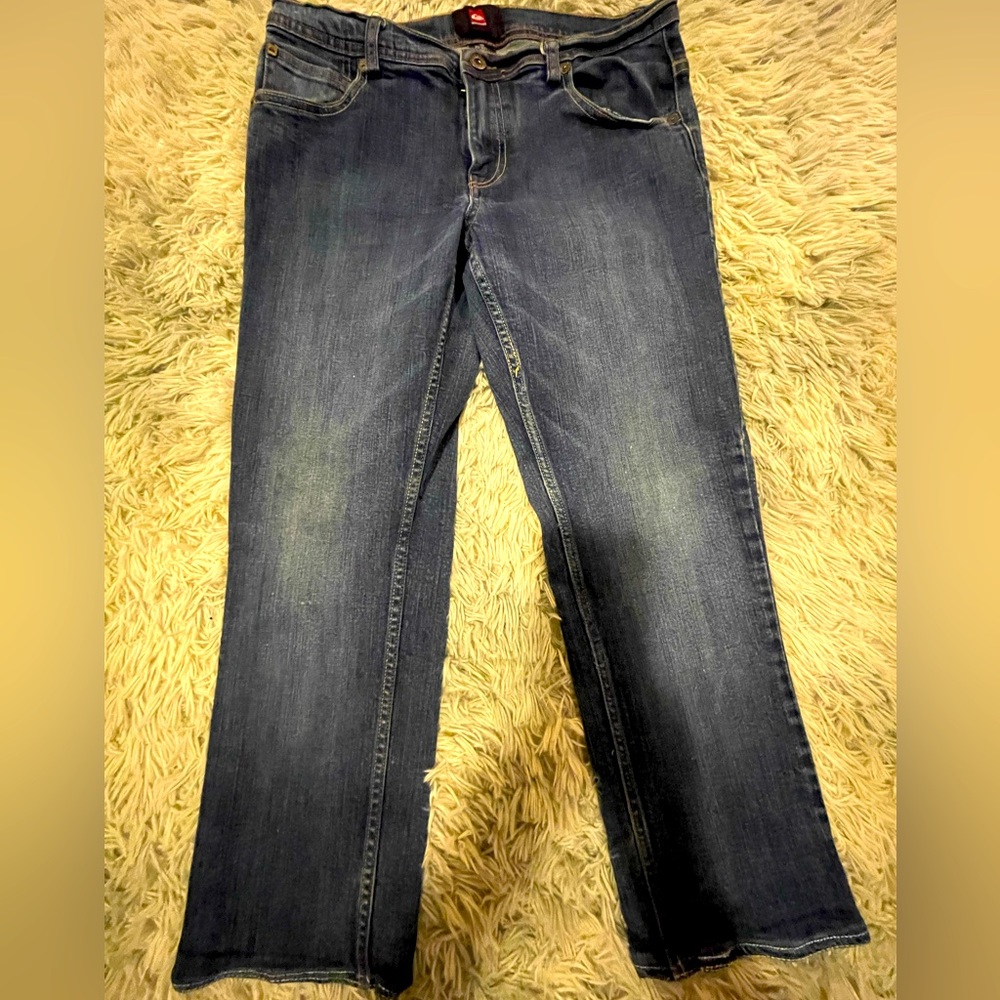 Quicksilver Jeans, 16